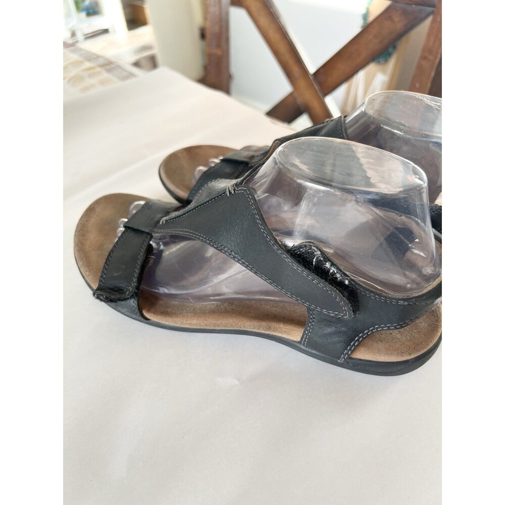 Taos The Show Sandals Womens 9 Black Leather T-Strap Flat Comfort Shoes 40